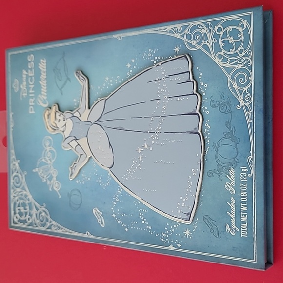 Disney Princess Cinderella Eye Shadow Palette NWT sealed - Picture 5 of 13
